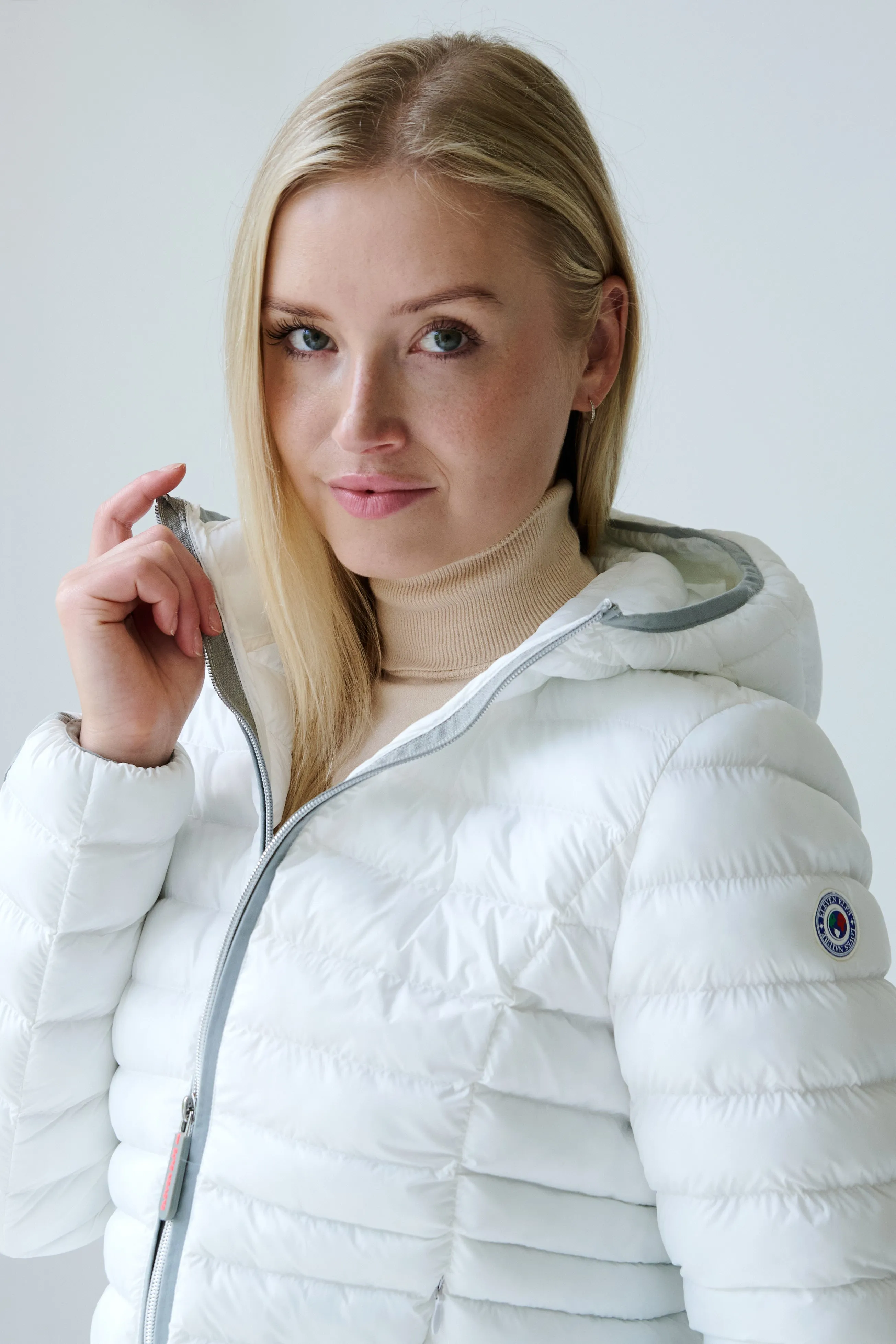 Elfy Vegan Down Short Jacket | White